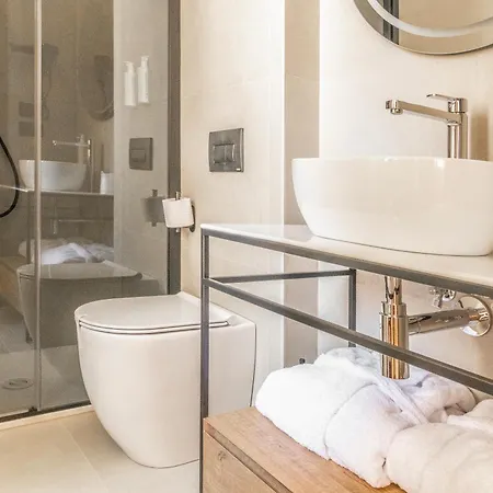 Madi City Hotel Ξενοδοχείο 4*
