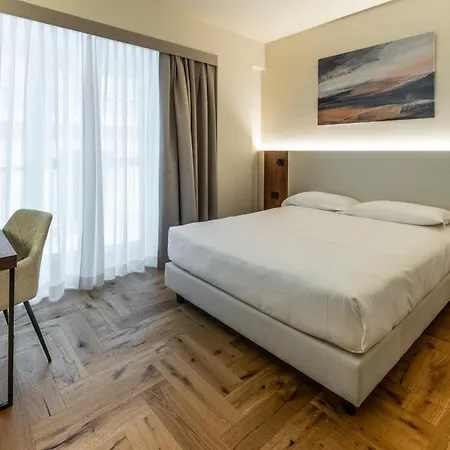 Madi 4* ל'אקווילה