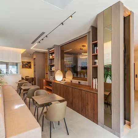 מלון Madi ל'אקווילה