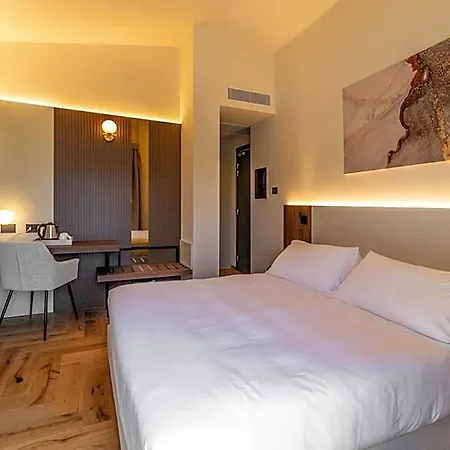 Madi Hotel 4*