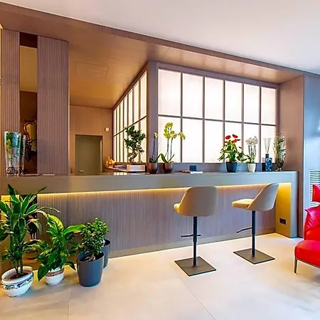 Madi Hotel 4*