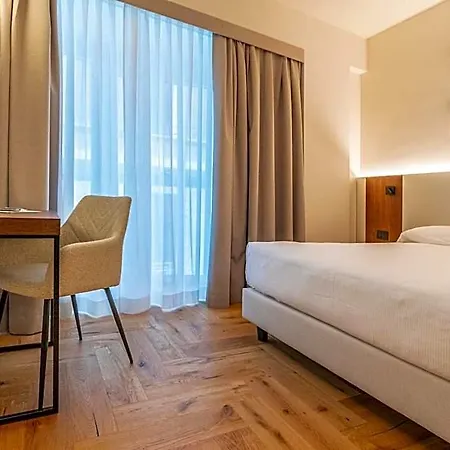 Hotel Madi