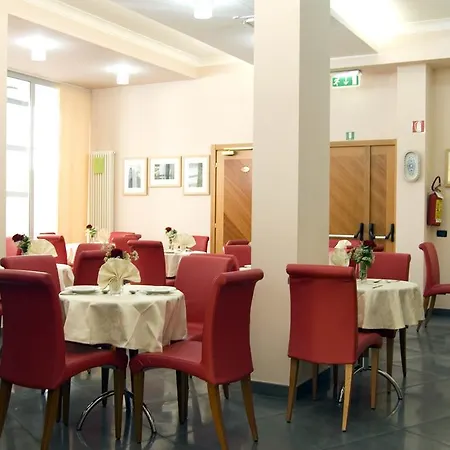 Madi City Hotel 4*