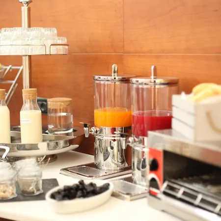 Madi City Hotel Ξενοδοχείο Λ' Άκουιλα