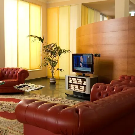 Ξενοδοχείο Madi City Hotel