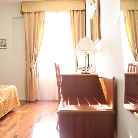 Madi City Hotel Ξενοδοχείο